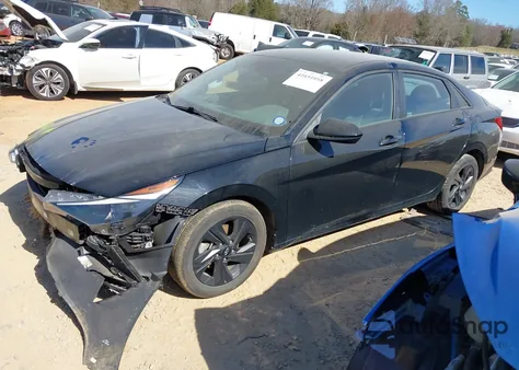 2021 Hyundai Elantra Sel z USA, uszkodzony, nr VIN KMHLS4AG0MU166359